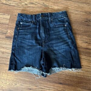 American Eagle “next level stretch” curvy super hi-rise shortie size 4